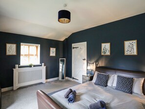 2 bedrooms, individually decorated, individually furnished, free WiFi