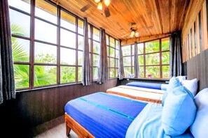 8 slaapkamers, een kluis op de kamer, reisbedje, gratis wifi