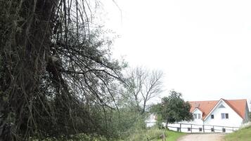 Enceinte de lâhĂ©bergement