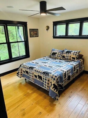 4 soverom, wi-fi (inkludert) og sengetøy