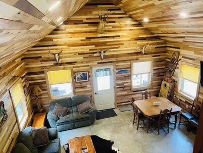 Fly Reel Cabin w/ hot tub