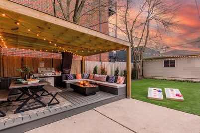 BoHo House - A Chic, 1903 Chicago Workers Cottage