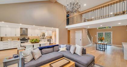 Very private Chalet-style log cabin with luxury amenities and in-home...