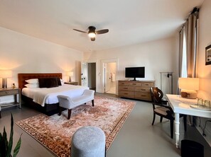 Desk, iron/ironing board, WiFi, bed sheets