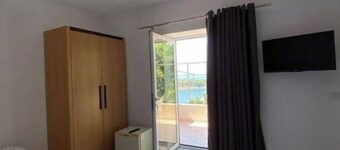 2B delux suite by Hillside apartments TM