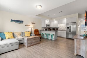 Televisión y oficina 