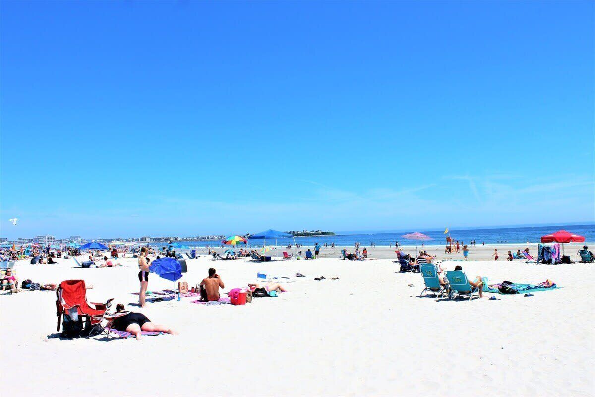Una playa cerca