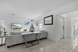 Interior - Ship To Shore-Close to Beach (North Palm Beach)