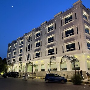 Front of property - Sintra Hotel (Islamabad)