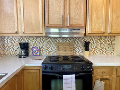 Perfect for large families and groups, located walking distance to Downtown