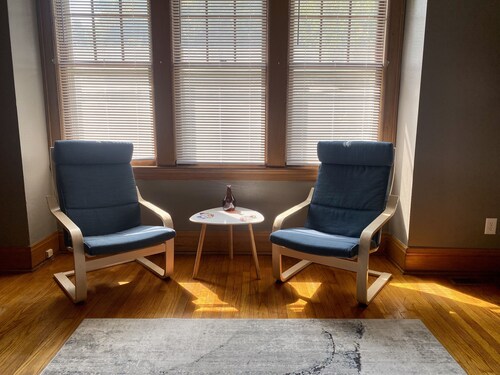 Perfect for large families and groups, located walking distance to Downtown