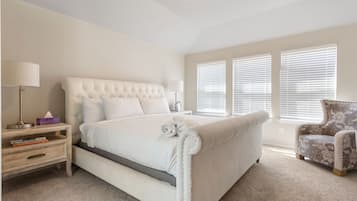 3 slaapkamers, een strijkplank/strijkijzer, wifi, beddengoed