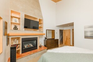 6 habitaciones, escritorio y tabla de planchar con plancha 
