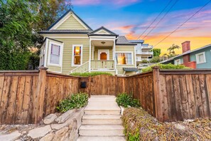 Exterior - Sea View, Sauna, Hot Tub, Beach Bikes, Stream (Ventura)