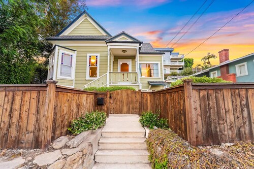 Netflix, Stocked Kitchenette, Beach Gear