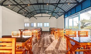 Dining - Treebo Pushpak 500 mtrs from Chottanikkara temple (Kanayannur)