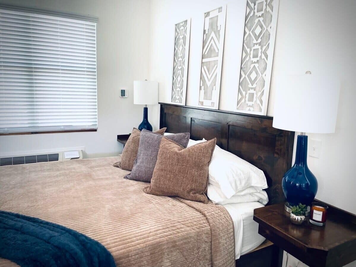 1 bedroom, iron/ironing board, WiFi, bed sheets