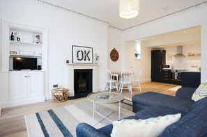 Casa, 2 camere da letto | Area soggiorno | TV