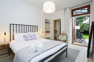 House, 2 Bedrooms | 2 bedrooms, iron/ironing board, free WiFi, bed sheets