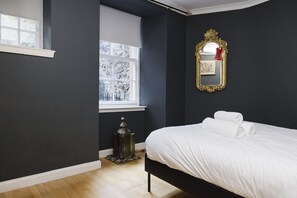 House, 1 Bedroom, Patio | 1 bedroom, iron/ironing board, free WiFi, bed sheets - JOIVY Charming 1-Bed Home W/Patio Nearby The Castle (Edinburgh)