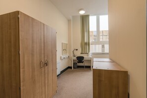 Deluxe Double Room, 1 Bedroom | Desk, free WiFi, bed sheets