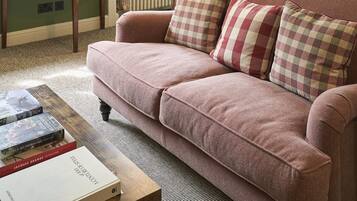 Apartment, 1 Bedroom | Living area | TV