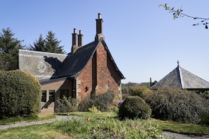 Exterior - JOIVY The South Lodge At Balcarres (Leven)
