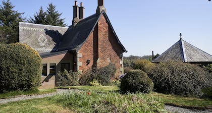 JOIVY The South Lodge At Balcarres
