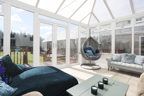 Apartment, Hot Tub | Living area | TV