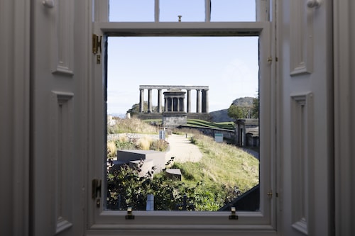 JOIVY Observatory House