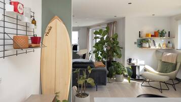 2 quartos, escrivaninha, ferros/tábuas de passar roupa