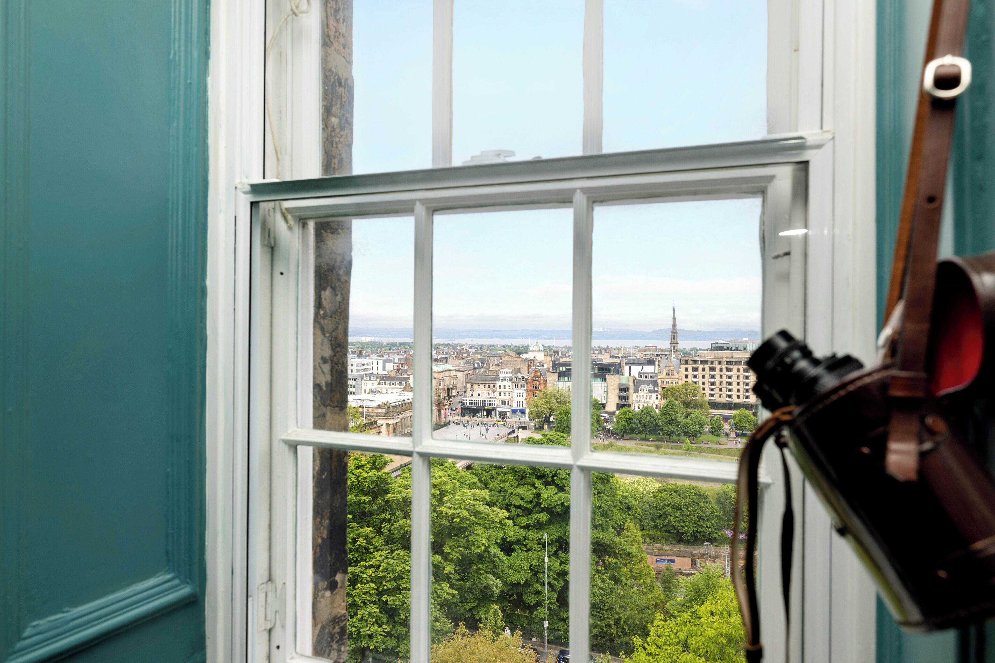 3 chambres, bureau, espace de travail pour ordinateur portable