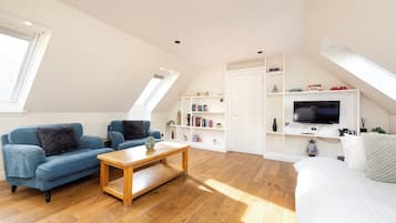 Apartemen, 1 kamar tidur | 1 kamar tidur, setrika/meja setrika, Wi-Fi gratis, dan seprai linen