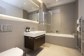 Apartment, 2 Bedrooms | Bathroom