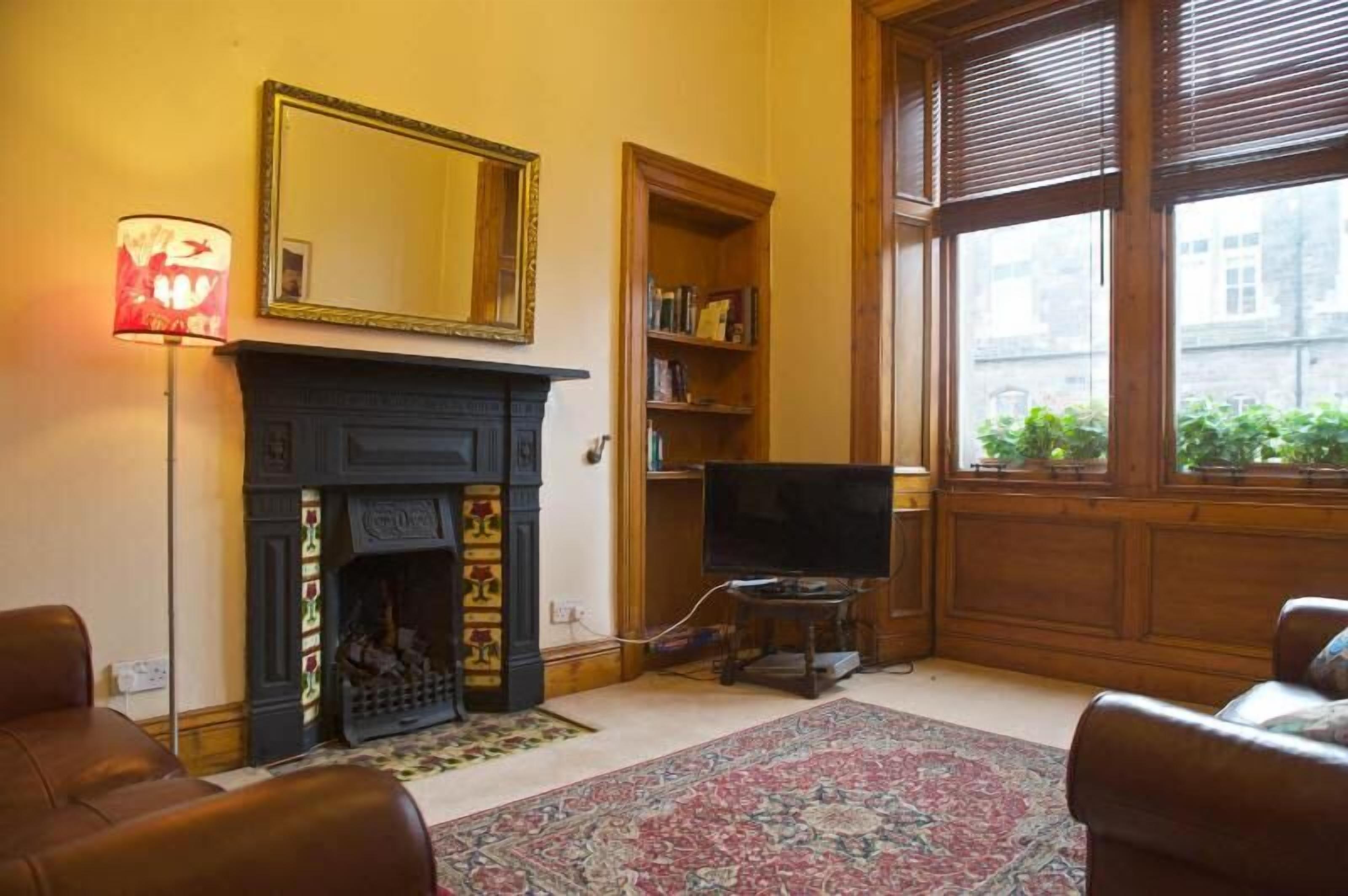 Apartment, 1 Bedroom | Living area