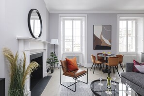 Apartment, 2 Bedrooms | View from room - JOIVY Luxurious 2 Br Apt On Notable George Street (Edinburgh)