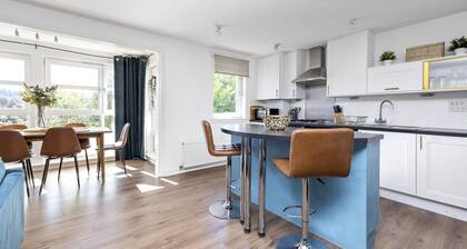 JOIVY Stunning 2-Bed Flat W/ Free Parking