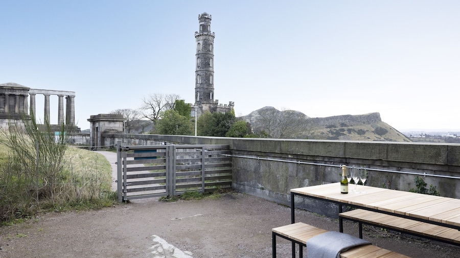 JOIVY Observatory Apartment