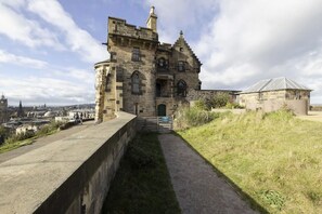 Exterior - JOIVY Observatory Apartment (Edinburgh)