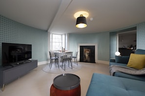 Apartment, 1 Bedroom | Living area