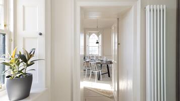 Apartemen, 3 kamar tidur | Ruang makan