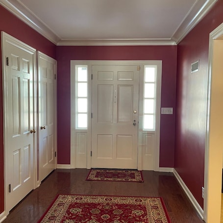 Interior. Historic Mt. Vernon House - Perfect family home, walking distance from downtown