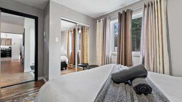 2 chambres, fer et planche à repasser, accès au Wi-Fi (inclus)