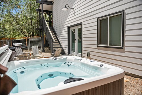 New Construction! 4BR/3BA Chalet+Loft+SPA