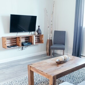 Appartement de deux chambres à coucher + divan-lit | Living area