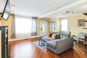 TV connectée, cheminée