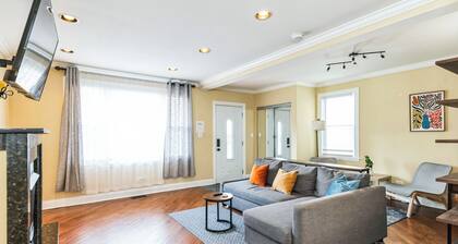 4BR Bright City Retreat-Sleeps 12-Garage Parking