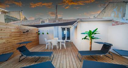 Superbe appartement Ă 2 pas des Halles . Climatisation, Terrasse, Garage