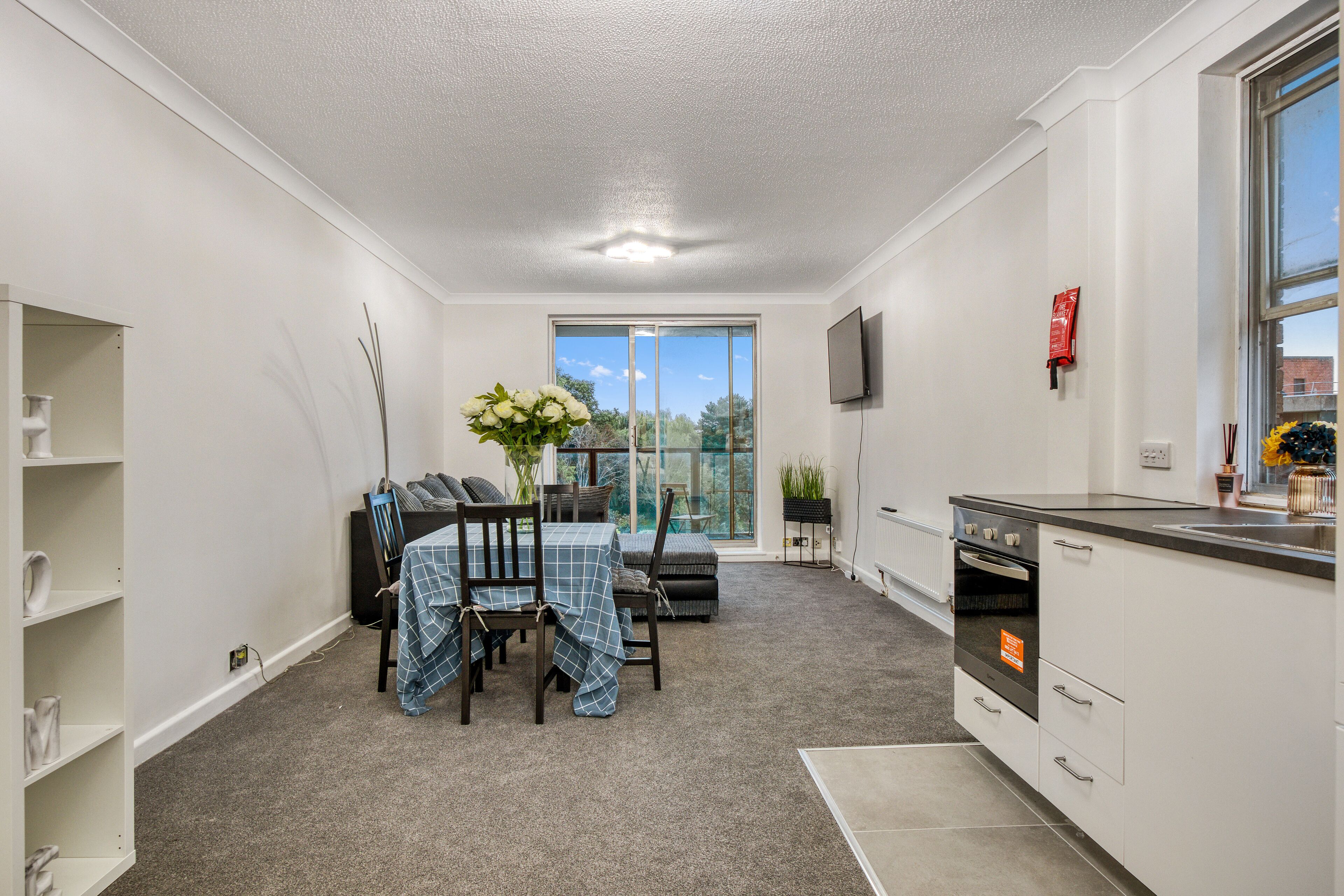 Deluxe Apartment, Private Bathroom (Flat 240) | Interior