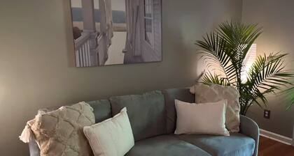 Contemporary Fay Get-a-Way